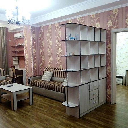 Bishkek Maximus Apartament 2 Екстериор снимка